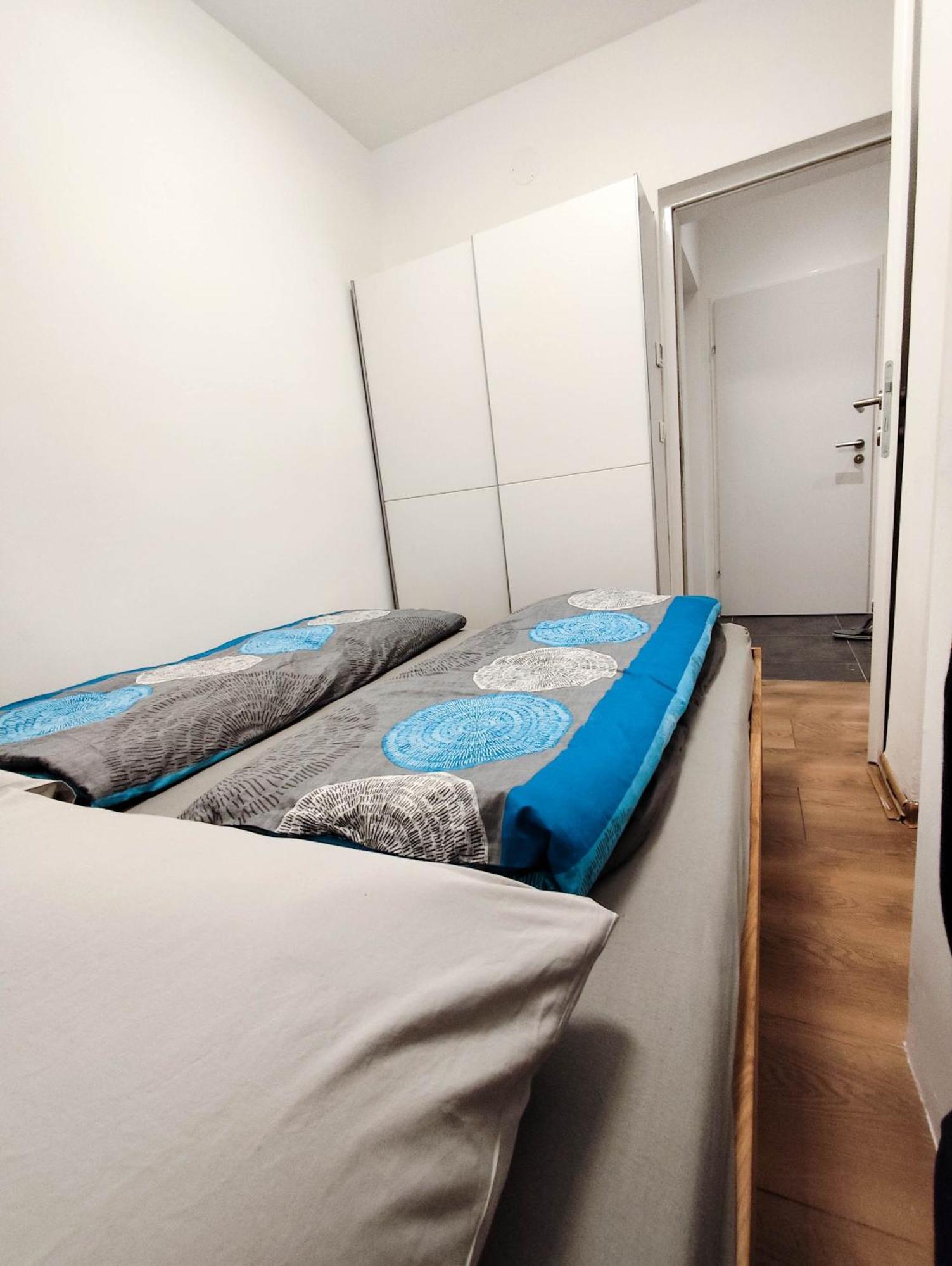 Cozy 2 In Location With Free Parking Apartament Wiedeń